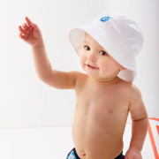 Dětský UV klobouček- bílá